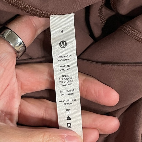Lululemon Groove Super-High-Rise Crop 23"
Ancient Copper 2022 Style #: W6BZ3S 4 - Picture 7 of 8